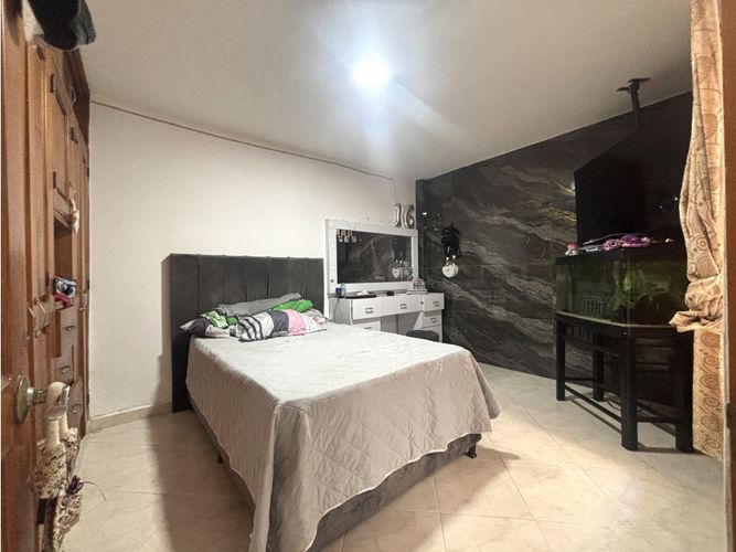 Casa en venta en Laureles, Medellín · foto 9 de 16