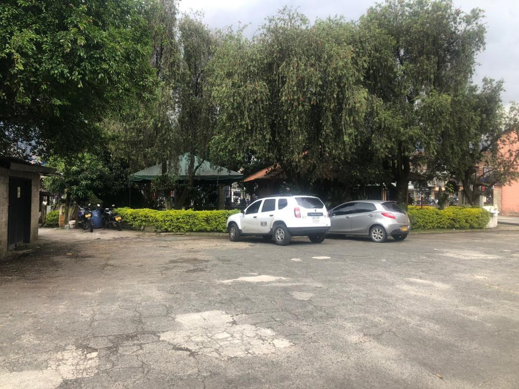 Warehouse for sale in Guayabal, Medellín 2