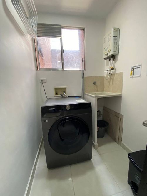 Apartamento de 3 alcobas en arriendo en Villa Carlota, Medellín, 73 m² · foto 9 de 10
