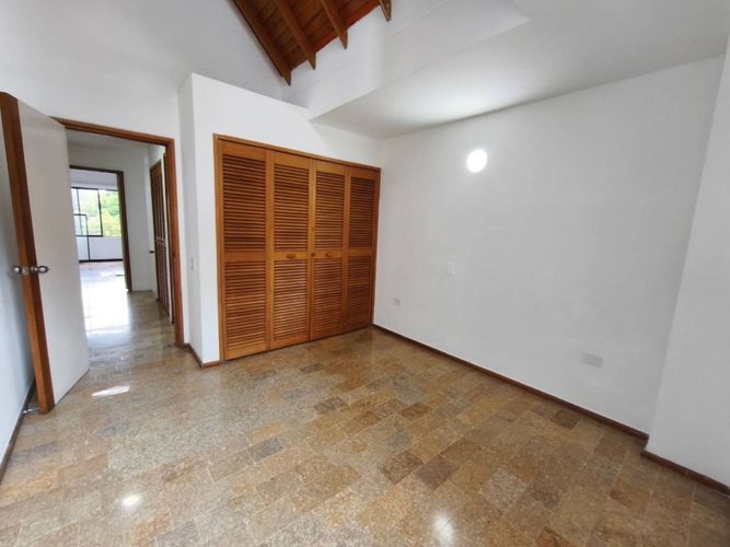 Oficina en arriendo en La Aguacatala, Medellín, 170 m² · foto 17 de 23