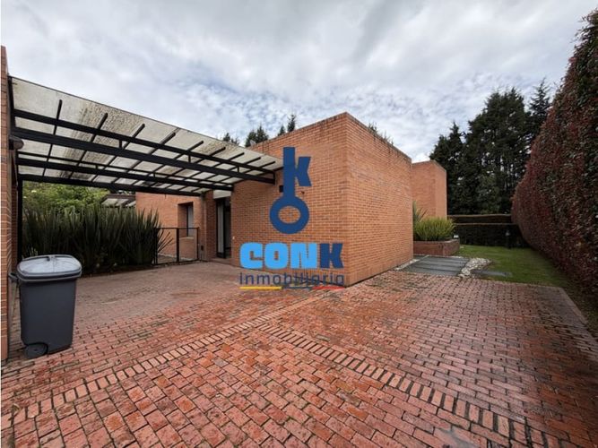 Casa de 4 alcobas en venta en Guaymaral, Bogotá, 1500 m² · foto 11 de 24