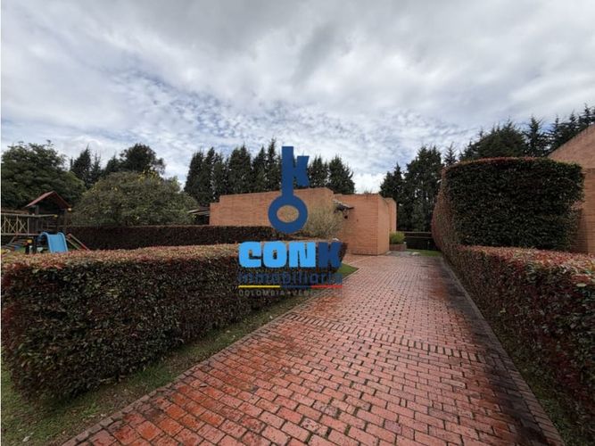 Casa de 4 alcobas en venta en Guaymaral, Bogotá, 1500 m² · foto 12 de 24