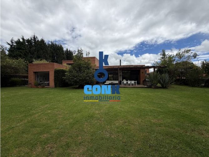 Casa de 4 alcobas en venta en Guaymaral, Bogotá, 1500 m² · foto 16 de 24