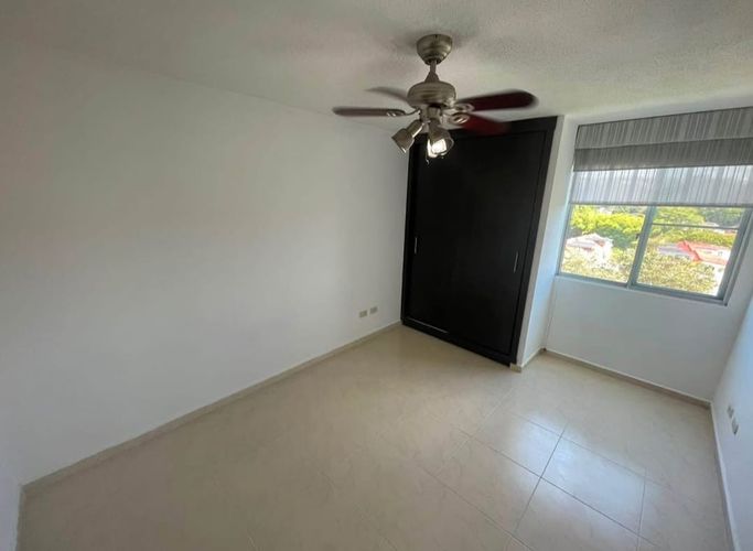 Apartaestudio en venta en La Castellana, Pereira, 36 m² · foto 3 de 8