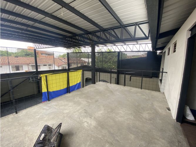 Casa de 4 alcobas en venta en La Flora, Cali, 282 m² · foto 11 de 23