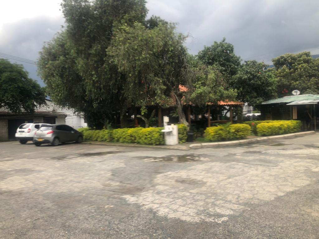 Warehouse for sale in Guayabal, Medellín 3