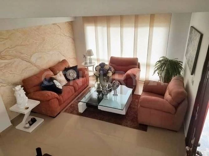 Casa de 5 alcobas en venta en El Castillo, Jamundí, 500 m² · foto 4 de 13