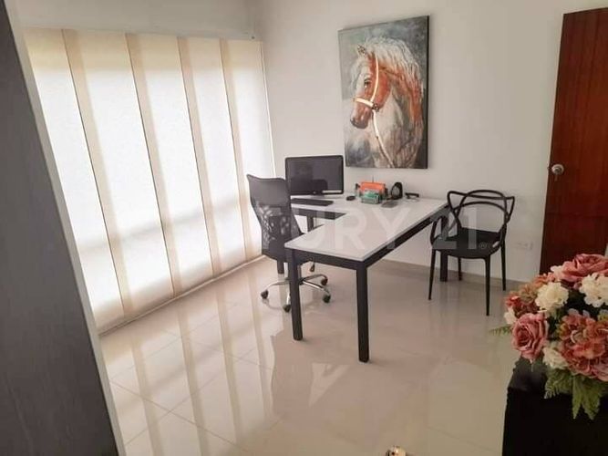 Casa de 5 alcobas en venta en El Castillo, Jamundí, 500 m² · foto 5 de 13