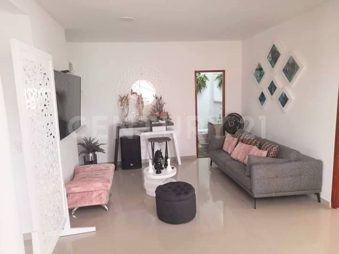 Casa de 5 alcobas en venta en El Castillo, Jamundí, 500 m² · foto 7 de 13
