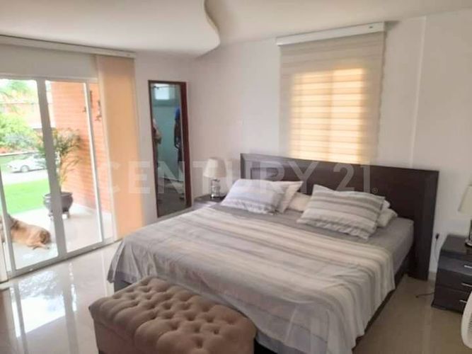 Casa de 5 alcobas en venta en El Castillo, Jamundí, 500 m² · foto 8 de 13