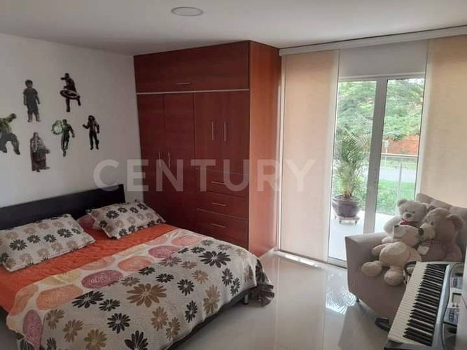 Casa de 5 alcobas en venta en El Castillo, Jamundí, 500 m² · foto 9 de 13