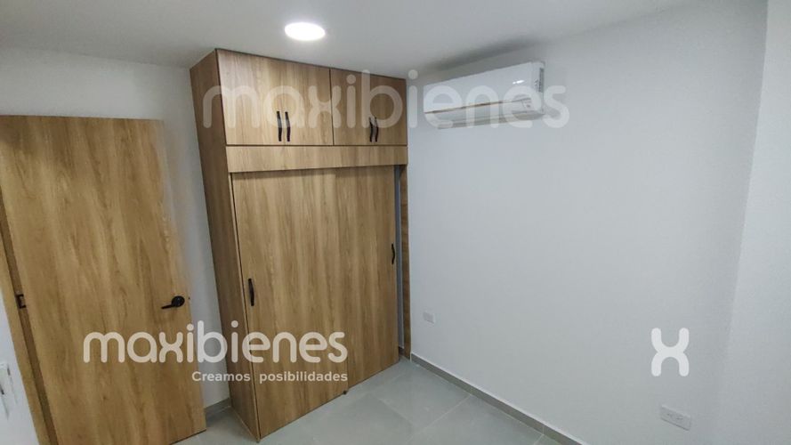 Apartamento de 3 alcobas en venta en Fundadores, Apartado, 70 m² · foto 4 de 15