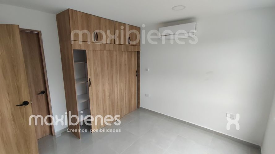 Apartamento de 3 alcobas en venta en Fundadores, Apartado, 70 m² · foto 12 de 15
