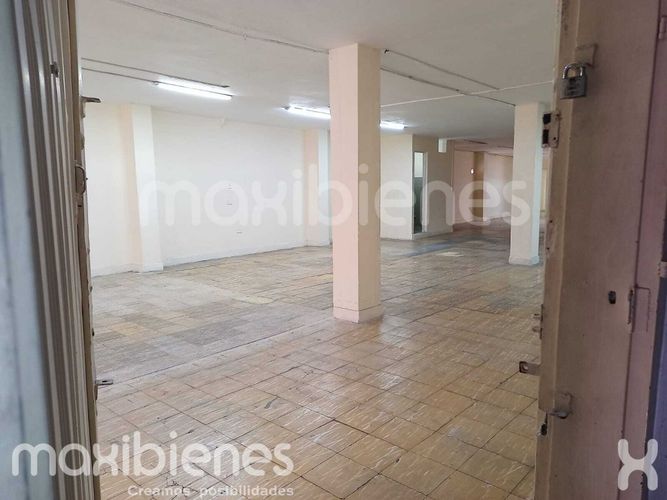 Local en arriendo en La America, Medellín, 330 m² · foto 2 de 14