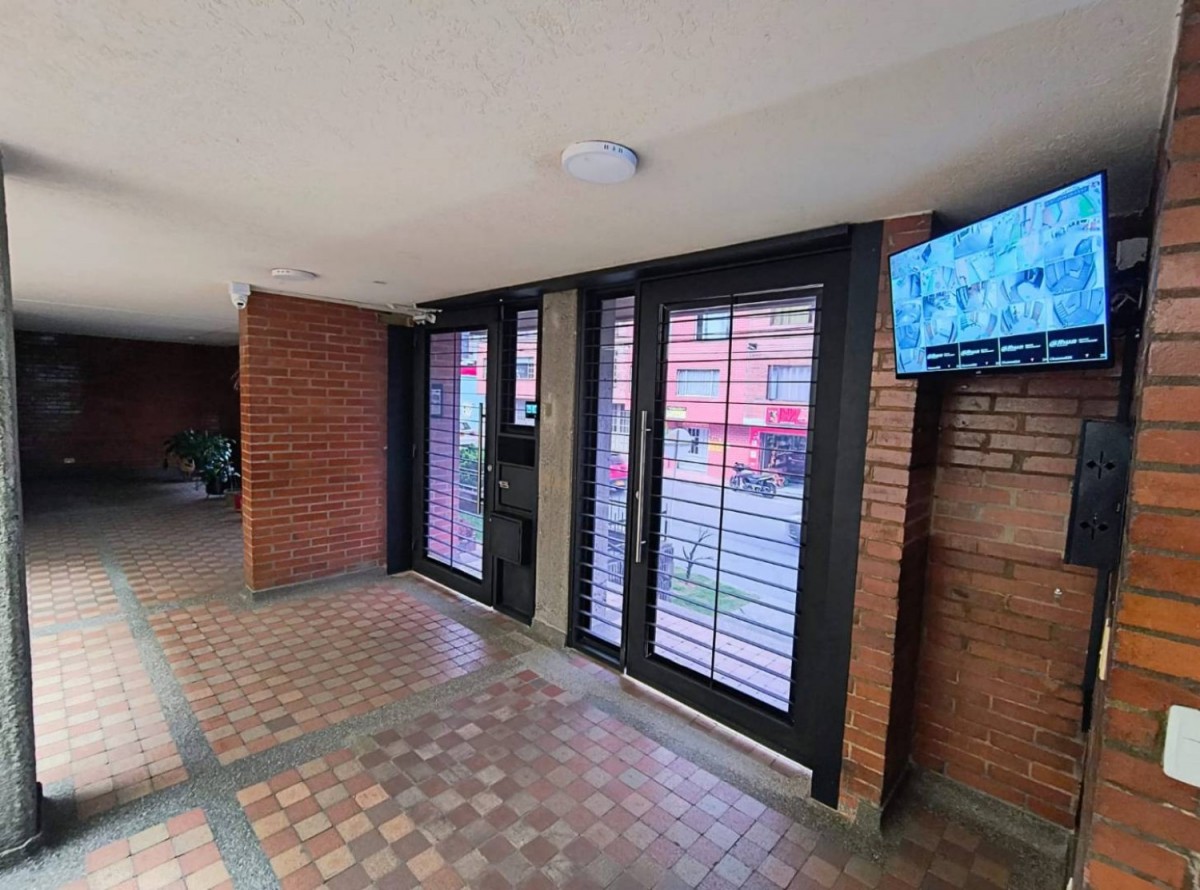Apartamento en venta en Engativá, Bogotá · foto 3 de 24