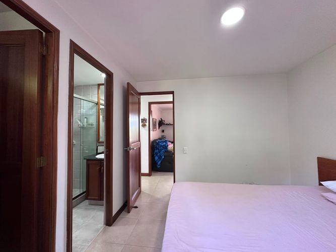 Apartamento de 3 alcobas en arriendo en El Poblado, Medellín, 143 m² · foto 9 de 20