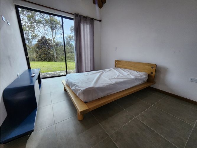 Finca en venta en El Retiro, 320 m² · foto 2 de 6