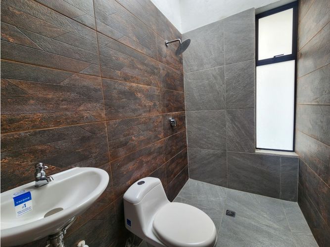Finca en venta en El Retiro, 320 m² · foto 3 de 6