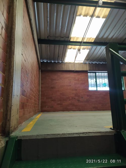 Bodega en arriendo en San Jose, Mosquera, 100 m² · foto 8 de 10