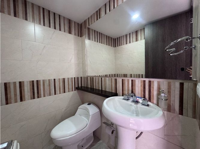 Casa de 3 alcobas en venta en Laura Vicuña, Chía, 240 m² · foto 3 de 24