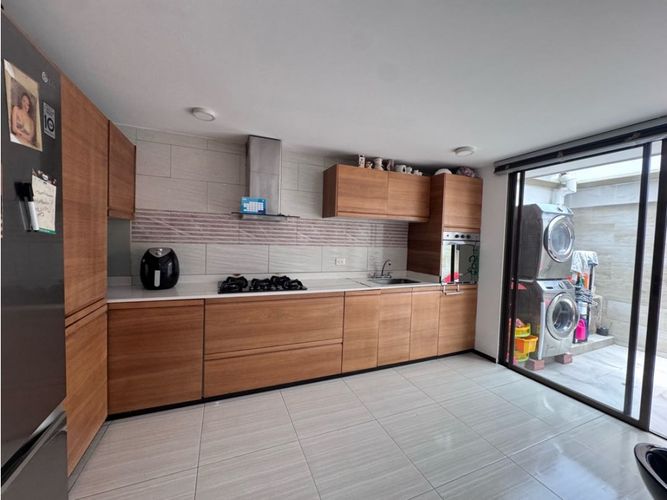 Casa de 3 alcobas en venta en Laura Vicuña, Chía, 240 m² · foto 8 de 24