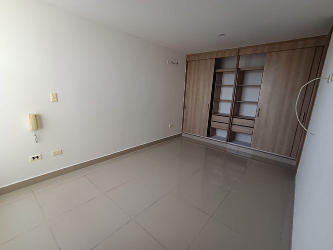 Apartamento de 3 alcobas en venta en Manzanares, Neiva, 93 m² · foto 7 de 14