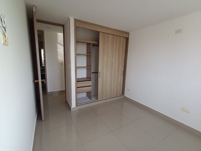 Apartamento de 3 alcobas en venta en Manzanares, Neiva, 93 m² · foto 9 de 14