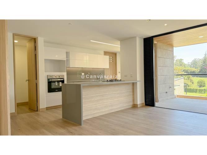 Apartamento de 3 alcobas en venta en Llano Grande, Rionegro, 139 m² · foto 3 de 18