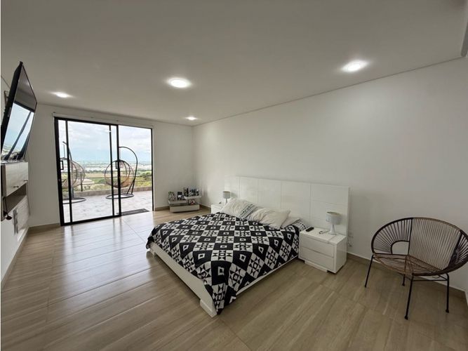 Casa de 4 alcobas en venta en Arroyohondo, Yumbo, 261 m² · foto 11 de 23