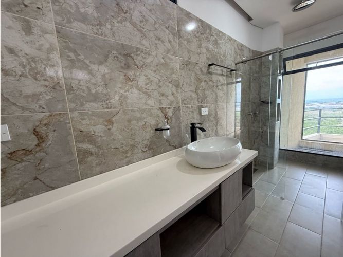 Casa de 4 alcobas en venta en Arroyohondo, Yumbo, 261 m² · foto 16 de 23