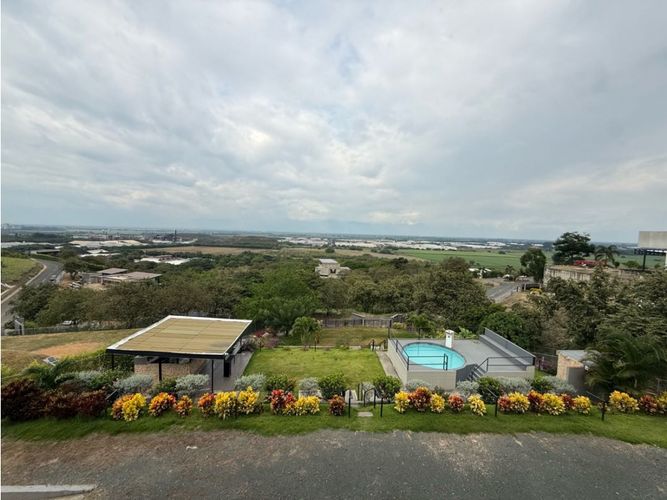 Casa de 4 alcobas en venta en Arroyohondo, Yumbo, 261 m² · foto 19 de 23