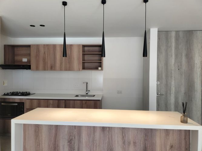 Apartamento de 3 alcobas en arriendo en El Poblado, Medellín, 97 m² · foto 6 de 19