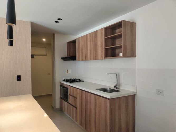 Apartamento de 3 alcobas en arriendo en El Poblado, Medellín, 97 m² · foto 7 de 19