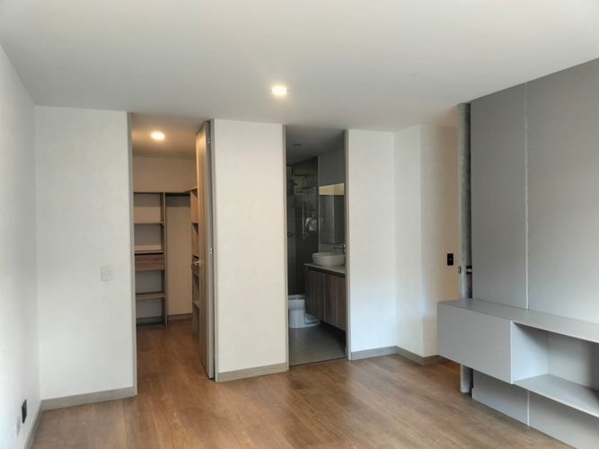 Apartamento de 3 alcobas en arriendo en El Poblado, Medellín, 97 m² · foto 16 de 19