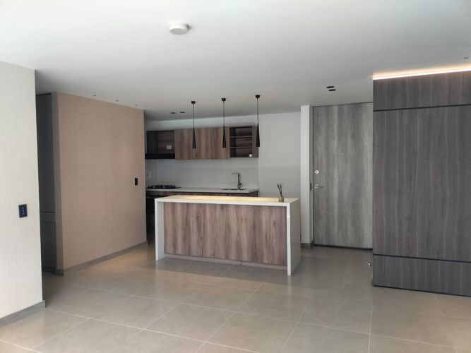 Apartamento de 3 alcobas en arriendo en El Poblado, Medellín, 97 m² · foto 4 de 19