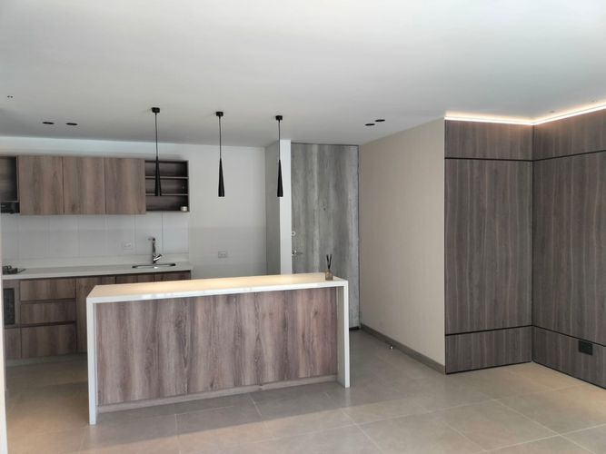 Apartamento de 3 alcobas en arriendo en El Poblado, Medellín, 97 m² · foto 3 de 19