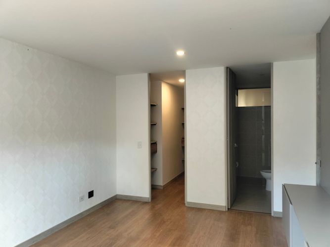 Apartamento de 3 alcobas en arriendo en El Poblado, Medellín, 97 m² · foto 15 de 19