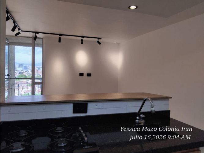 Apartaestudio en arriendo en Villa Nueva, Medellín, 40 m² · foto 2 de 18