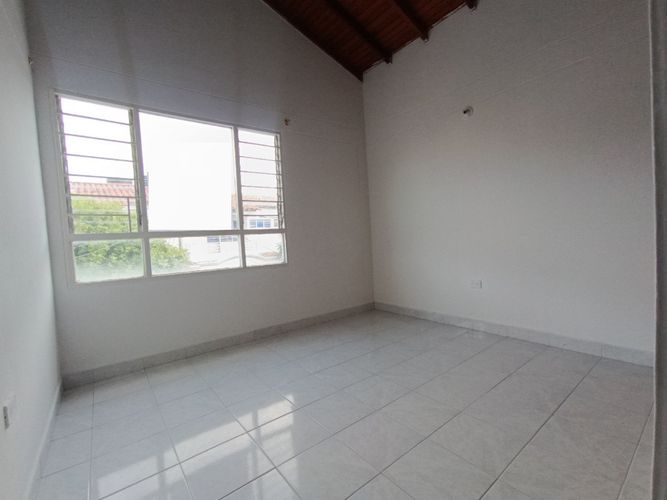 Casa de 3 alcobas en venta en Cr Alicante, Cúcuta, 180 m² · foto 9 de 16