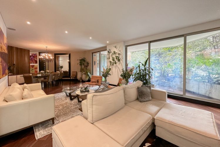 Apartamento en venta en Chicó Reservado, Bogotá · foto 3 de 21