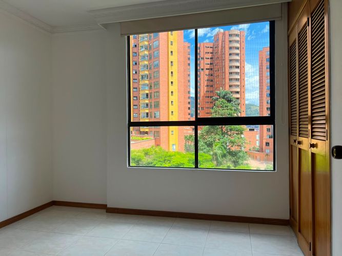 Apartamento de 3 alcobas en arriendo en El Poblado, Medellín, 115 m² · foto 18 de 18