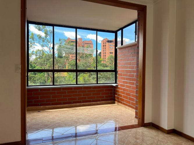 Apartamento de 3 alcobas en arriendo en El Poblado, Medellín, 115 m² · foto 4 de 18