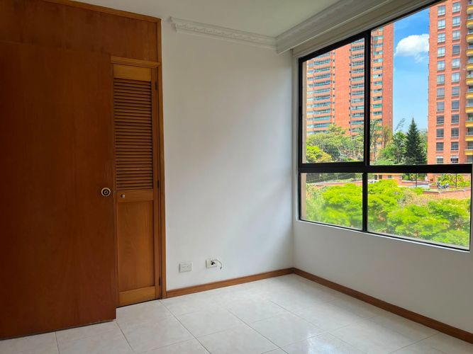Apartamento de 3 alcobas en arriendo en El Poblado, Medellín, 115 m² · foto 13 de 18