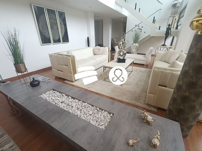 Casa de 3 alcobas en venta en Hacienda Fontanar, Chía, 699 m² · foto 2 de 24