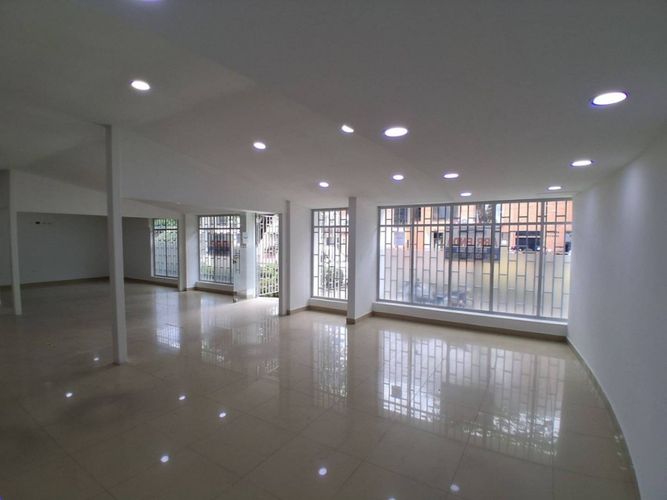 Casa de 7 alcobas en arriendo en Quirinal, Neiva, 221 m² · foto 3 de 22