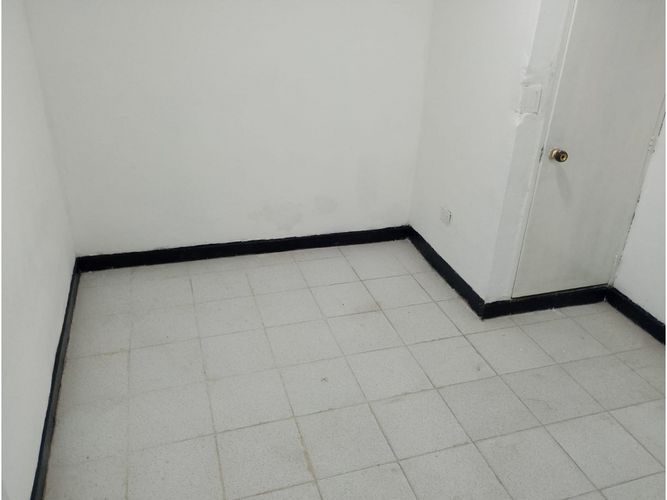 Casa de 5 alcobas en venta en Sucre, Medellín, 130 m² · foto 7 de 18