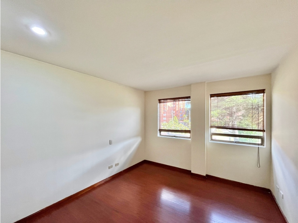 Casa en venta en Colina Campestre, Bogotá · foto 9 de 23