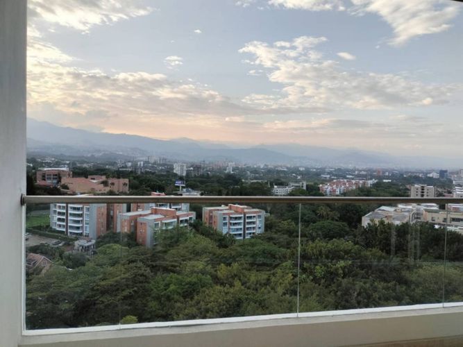 Apartamento en venta en Pance, Cali · foto 5 de 24