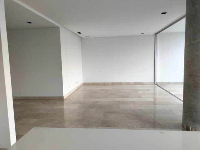Apartamento en venta en Pance, Cali · foto 8 de 24