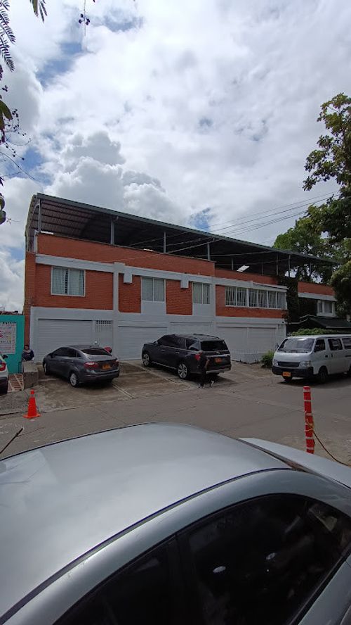 Local en arriendo en Tequendama, Cali, 45 m² · foto 2 de 6